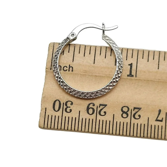 ATI BR TH Diamond-Cut Round Hoop Earrings Silver Tone Vintage - Picture 6 of 6